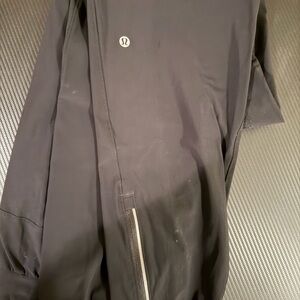 lululemon athletica Men's Dark Gray Windbreaker